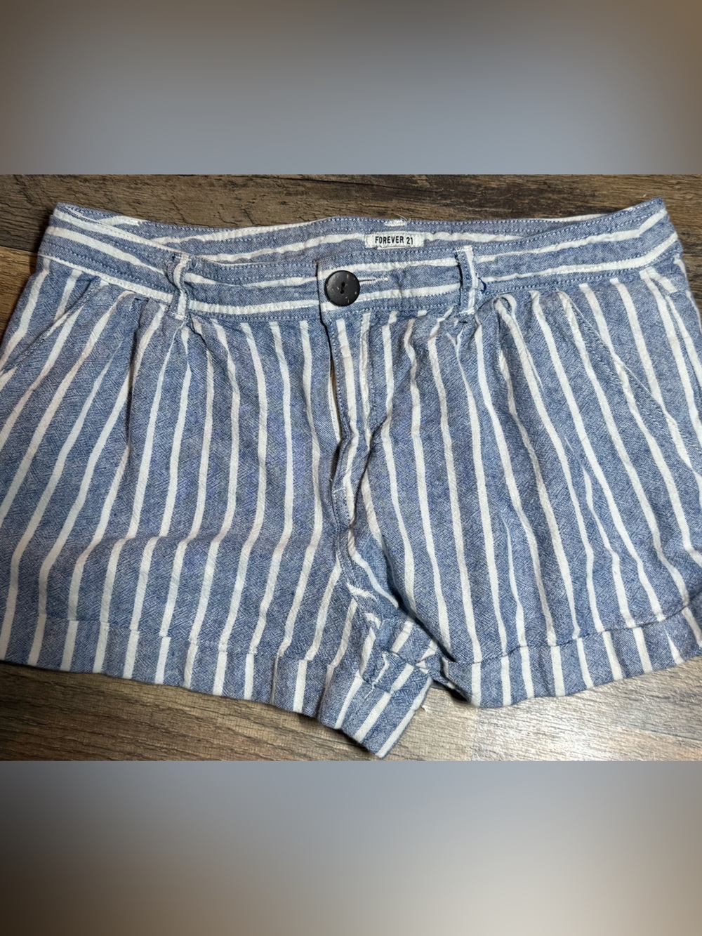 FOREVER 21 Linen Blend Striped Shorts Blue White Cuffed High Rise •Size 27•